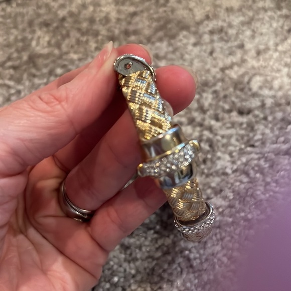 SATIN GOLD PLATE WOVEN TEXTURED
BRACELET CRYSTAL STATIONS - Picture 8 of 8